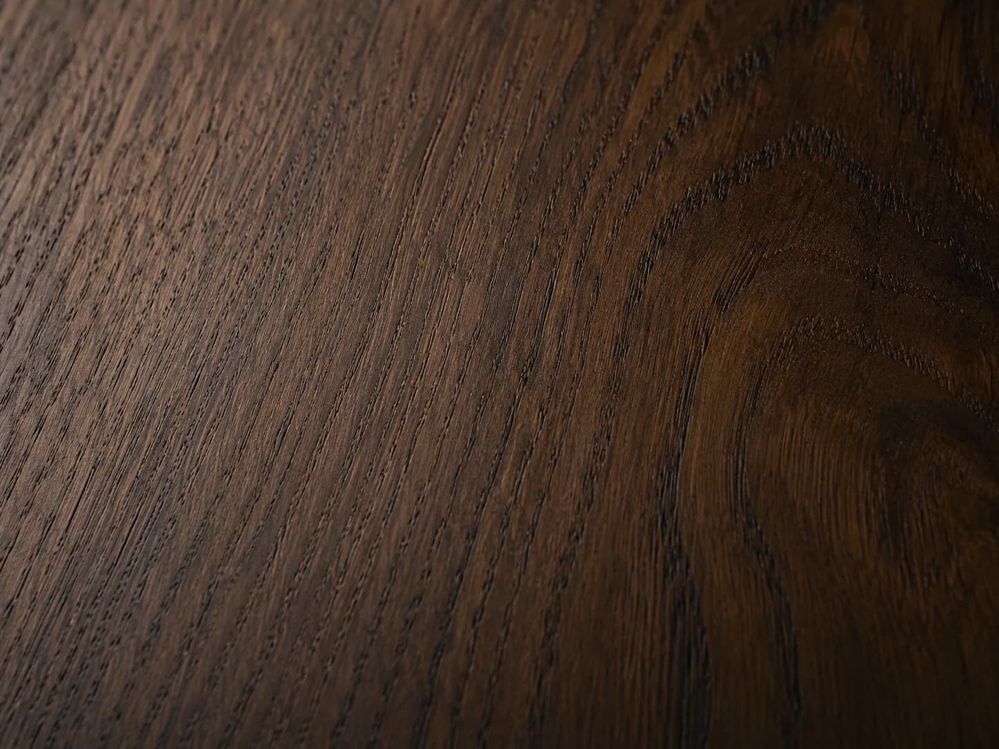 Smoked Oak edge and profile detail