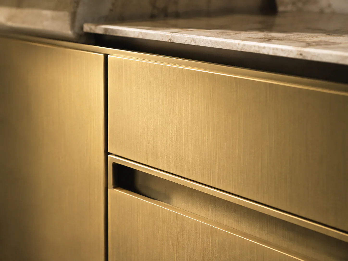 Brushed Brass edge and profile detail