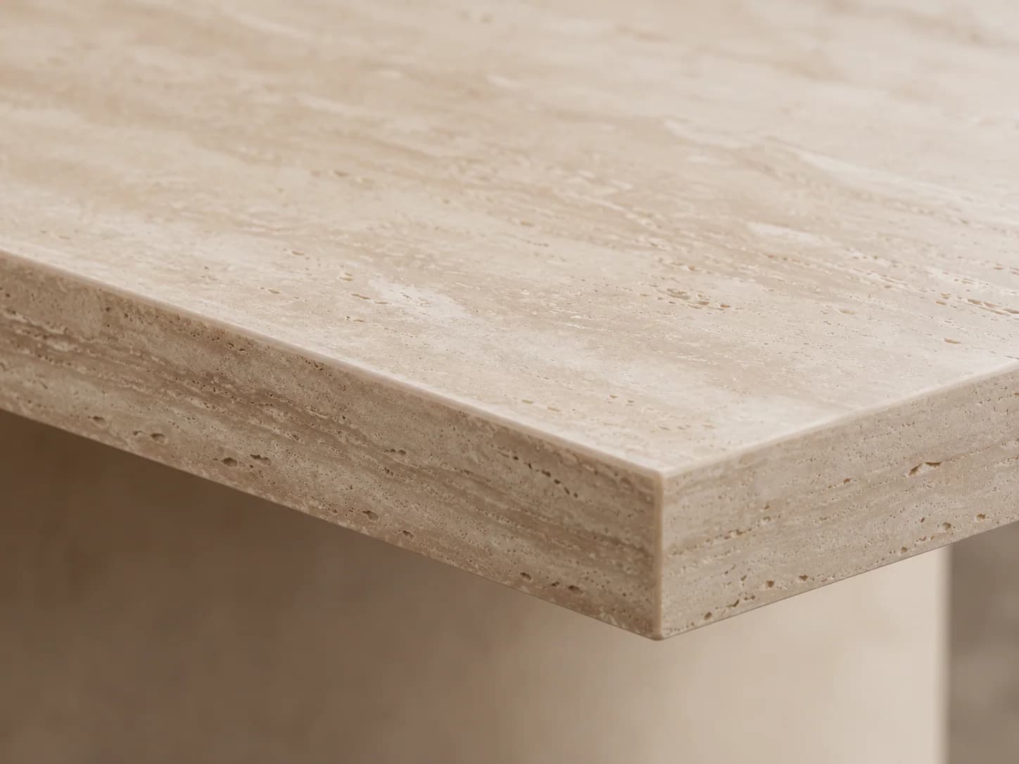 Travertine-Look Porcelain edge and profile detail